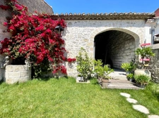 MAISON INTRA-MUROS AVEC PATIO PISCINE ET GARAGE