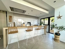 EXCEPTIONNELLE VILLA D’ARCHITECTE – PRESTATIONS HAUT DE GAMME – AIGUES-MORTES