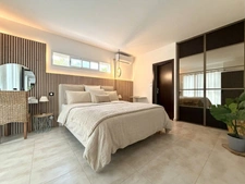 SUSSARGUES – VILLA DE PLAIN-PIED DE 192 M² AVEC PISCINE, JARDIN SANS VIS-À-VIS ET GARAGE