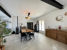 VILLA 5 PIÈCES DE PLAIN-PIED AVEC GARAGE ET PISCINE 