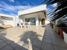Marina P3 avec terrasse exceptionnelle et poste d’amarrage 