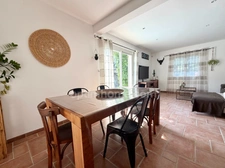 MAISON INDIVIDUELLE 5 PIÈCES. AVEC PISCINE ET GARAGE AIGUE-MORTES