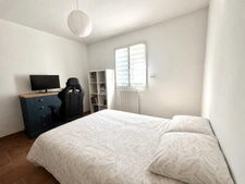 MAISON INDIVIDUELLE 5 PIÈCES. AVEC PISCINE ET GARAGE AIGUE-MORTES