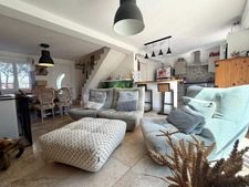 VILLA 4 PIÈCES AVEC GARAGE ET PISCINE