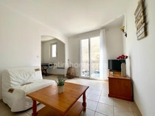 AIGUES-MORTES INTRA-MUROS – MAISON DE VILLAGE AVEC GARAGE AU CŒUR DES REMPARTS 