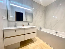 AIGUES-MORTES Maison 5 pièces 150 m² Emplacement d’exception