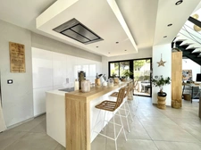 EXCEPTIONNELLE VILLA D’ARCHITECTE – PRESTATIONS HAUT DE GAMME – AIGUES-MORTES