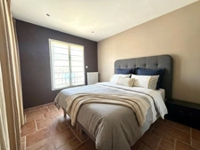 MAISON INDIVIDUELLE 5 PIÈCES. AVEC PISCINE ET GARAGE AIGUE-MORTES