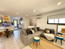 Villa contemporaine 5 pièces avec piscine — Élégance, confort et art de vivre