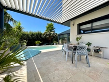 Villa contemporaine 5 pièces avec piscine — Élégance, confort et art de vivre
