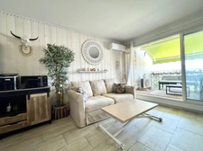 APPARTEMENT 2 PIÈCES 33M2 1ÉRE LIGNE VUE MER