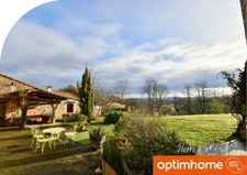 Magnifique propriété en pierre avec gîte attenant et beau terrain avec vue dégagée 