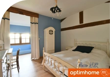 Magnifique propriété en pierre avec gîte attenant et beau terrain avec vue dégagée 