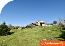 Maison 4 pièces de plain pied avec piscine et magnifique vue dégagée sur les Pyrénées 