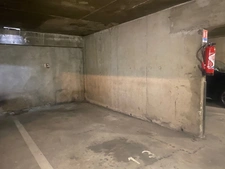 BORDEAUX, A VENDRE PLACE PARKING SECTEUR STADE CHABAN/ORNANO