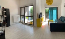 Bordeaux, quartier Euratlantique, T2 récent de 46 m2 avec extérieur de 28 m2
