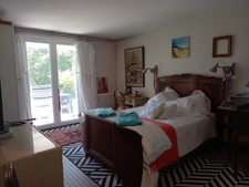 Saint-Aigulin (17360) Maison rénovée 145 m² – 3/4 chambres – Grand terrain arboré 2 181 m² 