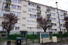 Appartement à vendre 4 pièces LE BOURGET (93) de 4 pièces / 2 chambres - 69 m2 - 223 000 € FAI