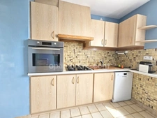 🏡 Maison familiale de 100 m² — 4 chambres & Jardin de 550 m² à LA COURONNE (16)