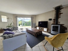 Maison plain-pied 149 m², 4 chambres, garage 30 m² et piscine TORSAC (16)