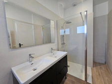Maison à vendre 7 chambres 240 M² avec garage et piscine ARVERT (17)