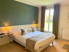 Hôtel Moderne *** Avec restaurant et (licence 4) à vendre à l’entrée de Cognac direction Angoulême  1 290 000 €  |  1016 m² CHATEAUBERNARD (16)