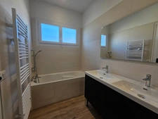 Maison à vendre 7 chambres 240 M² avec garage et piscine ARVERT (17)