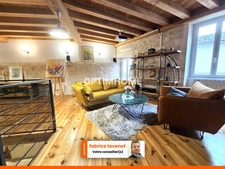Appartement 5 pièces 140 m² aux portes d' ANGOULEME, sur la commune LE GOND PONTOUVRE (16)