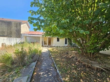 Charmante maison de plain-pied 90 m² deux chambres et un bureau –au Calme, très bon état et sans vis-à-vis ! ANGOULEME (16)