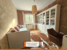 Maison de plain-pied de 153 m² avec 4 chambres, un garage et une piscine. MOUTHIERS SUR BOEME (16)
