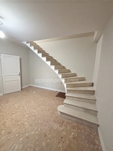 Maison familiale 190 m² avec 4 Chambres et 4 salle de bain sur 2800 m² – Au pied d’Angoulême