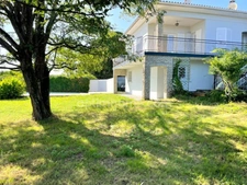 Maison à vendre 7 chambres 240 M² avec garage et piscine ARVERT (17)