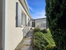 Maison plain-pied 149 m², 4 chambres, garage 30 m² et piscine TORSAC (16)