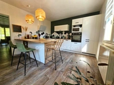 Maison 6 pièces – 151 m² avec Terrain constructibble exceptionnel de 6335 m²  LA COURONNE (16)