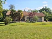 Maison 6 pièces – 151 m² avec Terrain constructibble exceptionnel de 6335 m²  LA COURONNE (16)