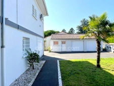 Maison à vendre 7 chambres 240 M² avec garage et piscine ARVERT (17)