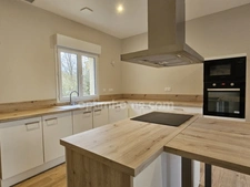 Maison familiale 190 m² avec 4 Chambres et 4 salle de bain sur 2800 m² – Au pied d’Angoulême