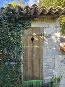 Exclusivité – Maison de ville 80 m² avec garage Indépendant avec terrain et accès à la Touvre : Idéal premier achat ou investissement à fort potentiel ! MAGNAC SUR TOUVRE (16)