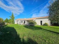 Maison plain-pied 149 m², 4 chambres, garage 30 m² et piscine TORSAC (16)