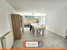 Belle maison de ville de 94 m², 3 chambres et garage ROUMAZIERES LOUBERT (16)