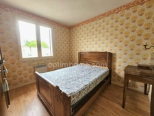 Maison de plain-pied, 4 chambres 122 m² RUELLE SUR TOUVRE (16)