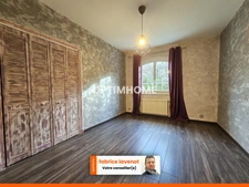 Maison de plain-pied de 153 m² avec 4 chambres, un garage et une piscine. MOUTHIERS SUR BOEME (16)