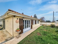 Maison de plain-pied, 4 chambres 122 m² RUELLE SUR TOUVRE (16)