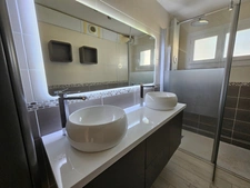 Maison à vendre 7 chambres 240 M² avec garage et piscine ARVERT (17)