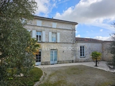 Maison coup de cœur- Charentaise de caractère 6 chambres – 300 m² de confort et d'authenticité ASNIERES SUR NOUERE (16)