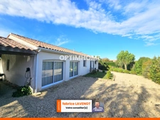 Maison plain-pied 149 m², 4 chambres, garage 30 m² et piscine TORSAC (16)