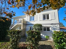 Maison à vendre 7 chambres 240 M² avec garage et piscine ARVERT (17)