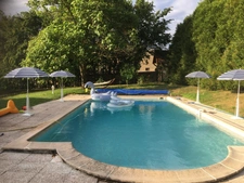 House for sale, 11 rooms, LA CLAYETTE (71) - 530m² living space - 13 rooms - swimming pool - outbuildings - 3822m² plot