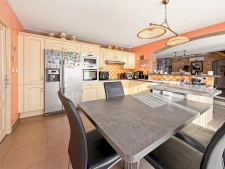 Maison à vendre 6 pièces proche de LA CLAYETTE (71) 139m² - 4 chambres - dépendances - piscine - terrain 2254m²