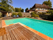 Maison à vendre 11 pièces proche de LA CLAYETTE (71) 346m² - 6 chambres - dépendances - piscine - terrain 14178 m²